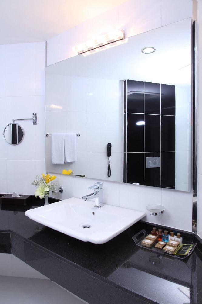 Hotel Senbayrak City Άδανα Εξωτερικό φωτογραφία